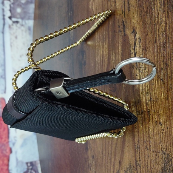 DKNY Ripstop Nylon Wallet - Picture 5 of 6